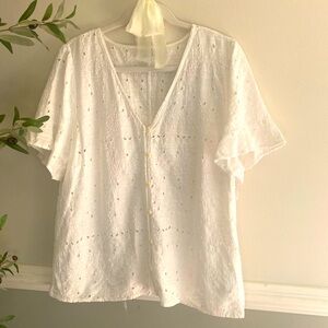 Eyelet Top w/ Ruffle Sleeves
